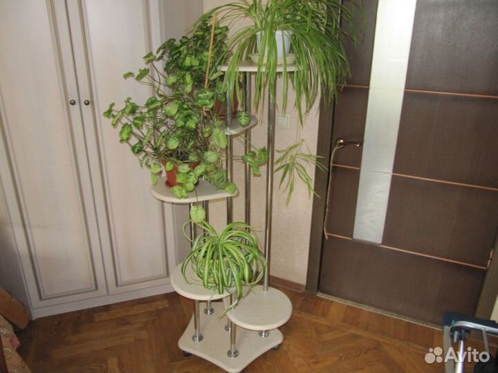 Стойка для цветов напольная