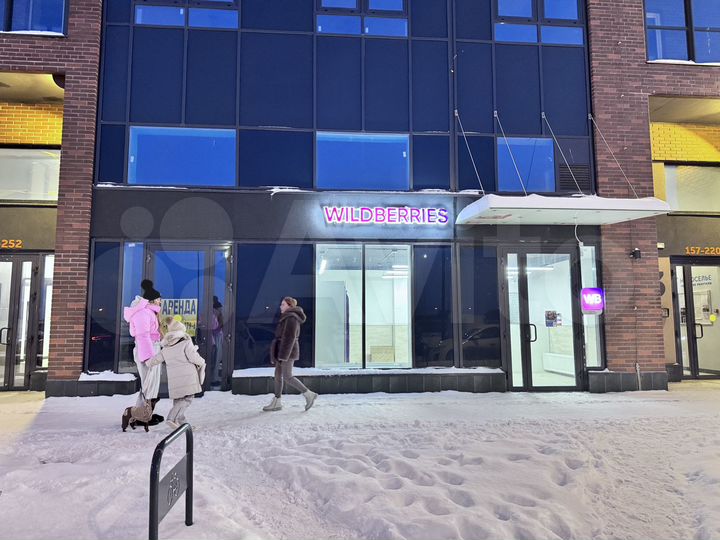 Торговая площадь на первом и втором этаже, 100 м²