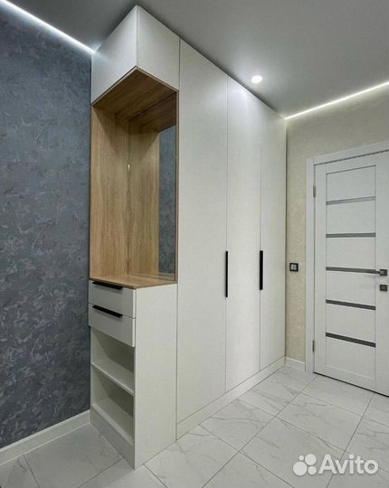 Прихожая стенка