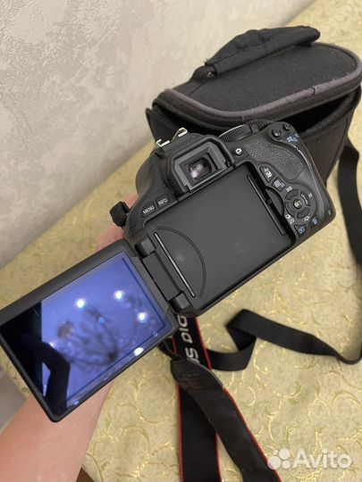 Зеркальный Фотоаппарат Canon EOS 600D