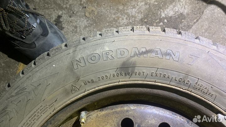 Nordman 7 195/60 R16 96T