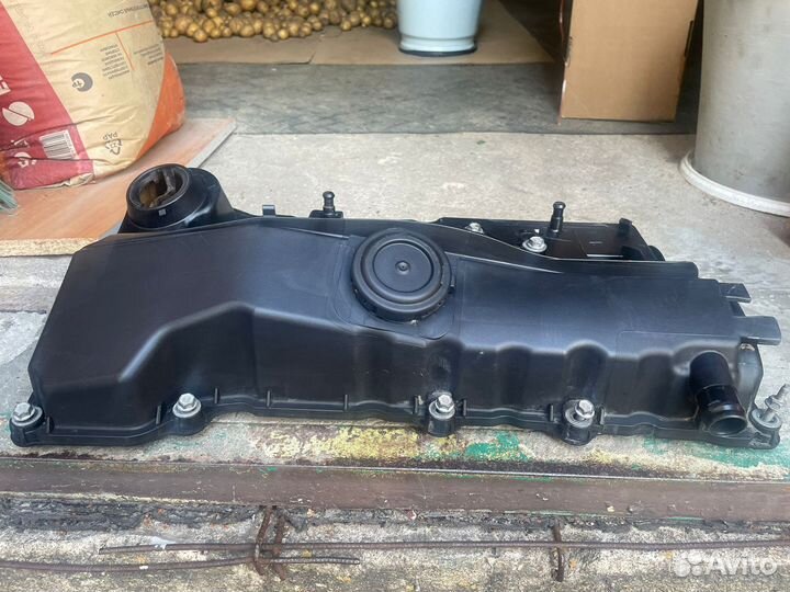 Капанная крышка BMW x3 e83 2.0i