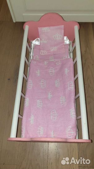 Деревянная кроватка для кукол