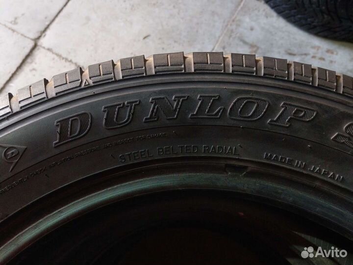 Dunlop Grandtrek Ice 02 215/60 R17