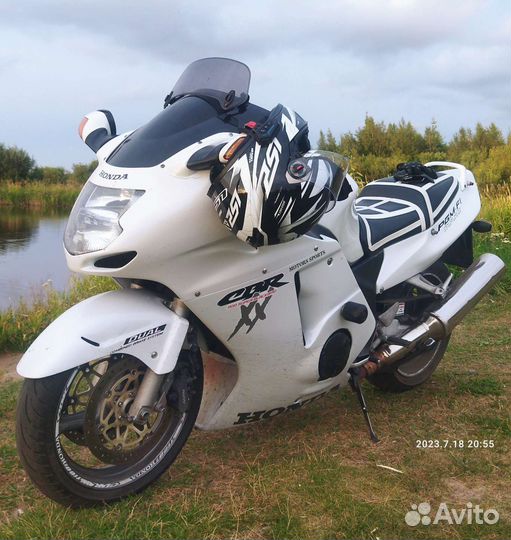 Хонда сбр 1100хх