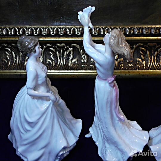 Royal Doulton.Коллекция.Статуэтки.Девушки.обнять