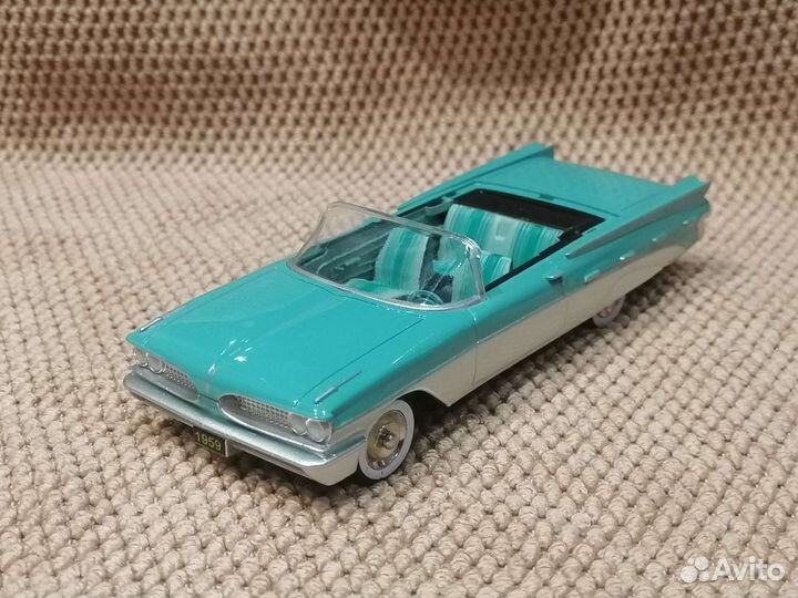 Коллекционные Pontiac Bonneville Convertable