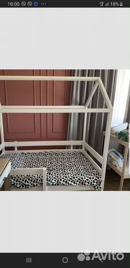 Кроватка домик