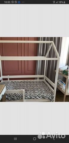 Кроватка домик