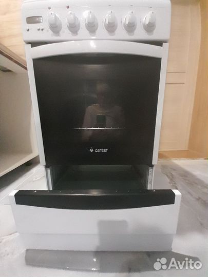 Плита газоэлектрическая Гефест 5102