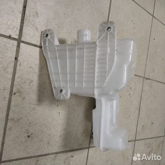 Бачек омывателя Skoda Octavia A7 новый Оригинал