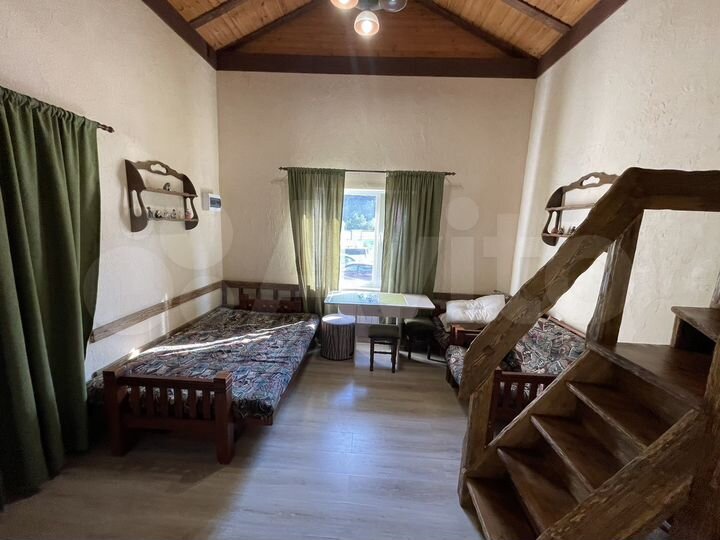 Гостиница, 168 м²