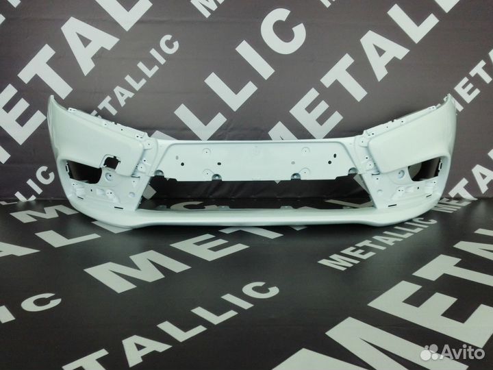 Бампер передний Vesta 221 / Белый
