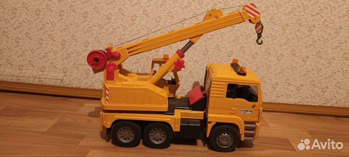 Bruder кран
