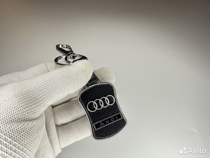 Брелок Audi кожа-хром