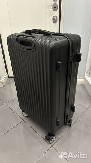 Чемодан 65x45x28