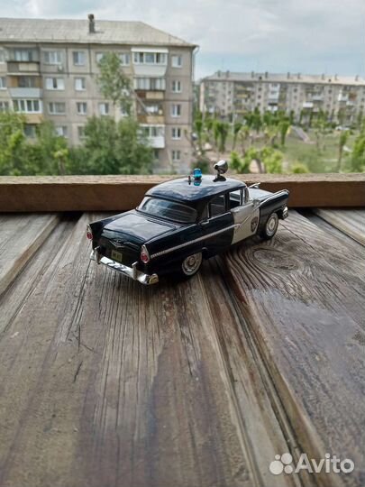 Ford fairline 1:43