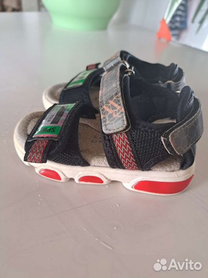 Сандали детские