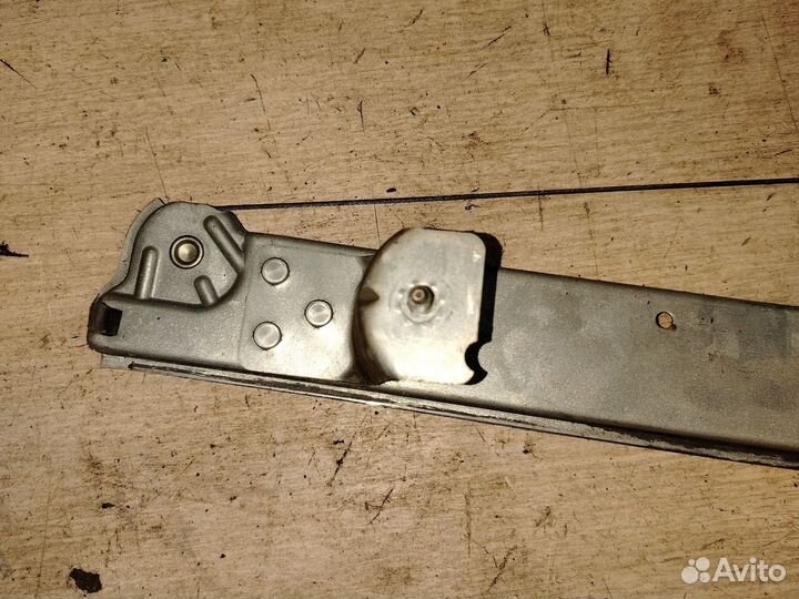 Стеклоподъемник передний левый Ларгус