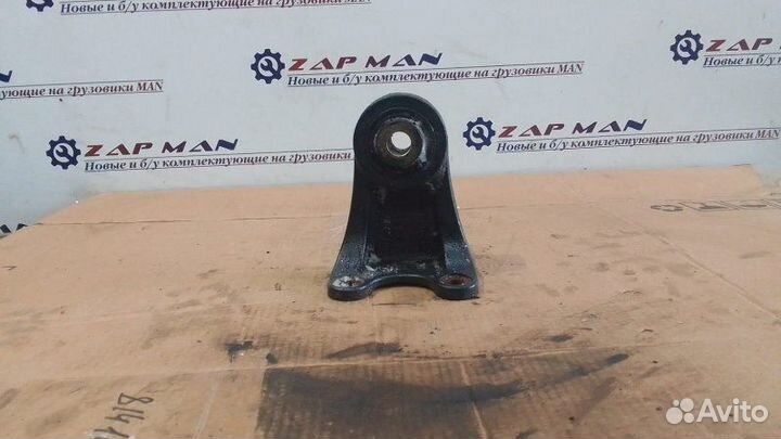Кронштейн стабилизатора левый Man Tgs