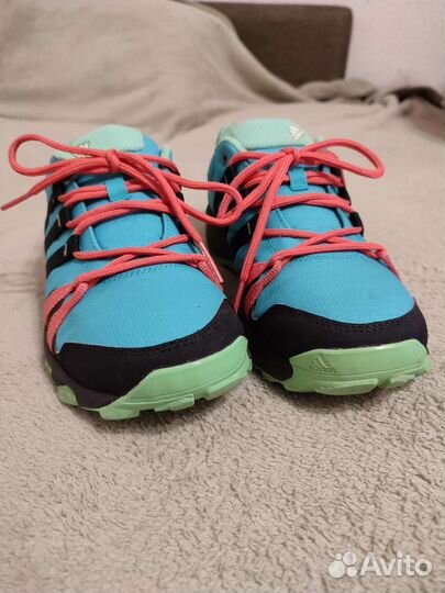 Кроссовки adidas