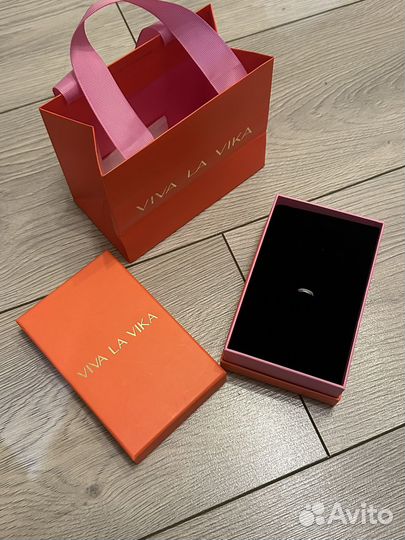 Кафф на губу Viva la Vika