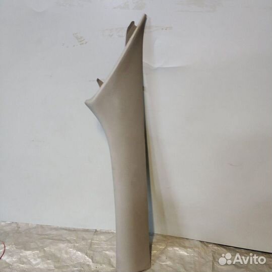 Накладка передней стойки Hyundai Tucson 1