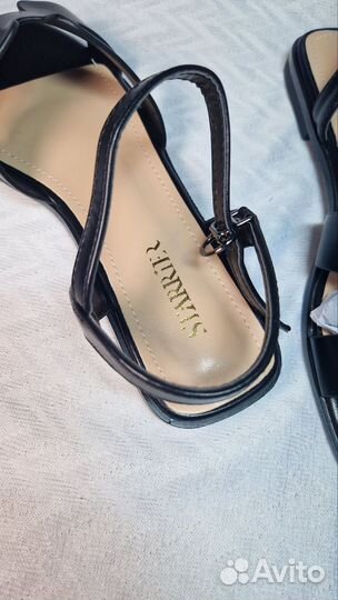 Нестареющая летняя классическая модель женской