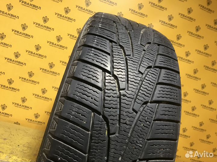 Kumho I'Zen KW31 235/55 R17 103R