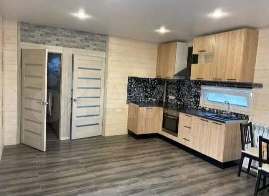 Дом 65 м² на участке 6 сот.