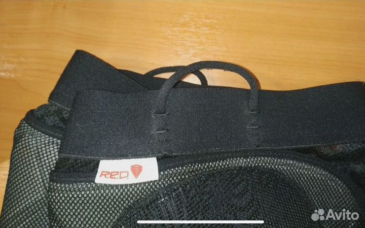 Защитные шорты для сноуборда горнолыжные burton