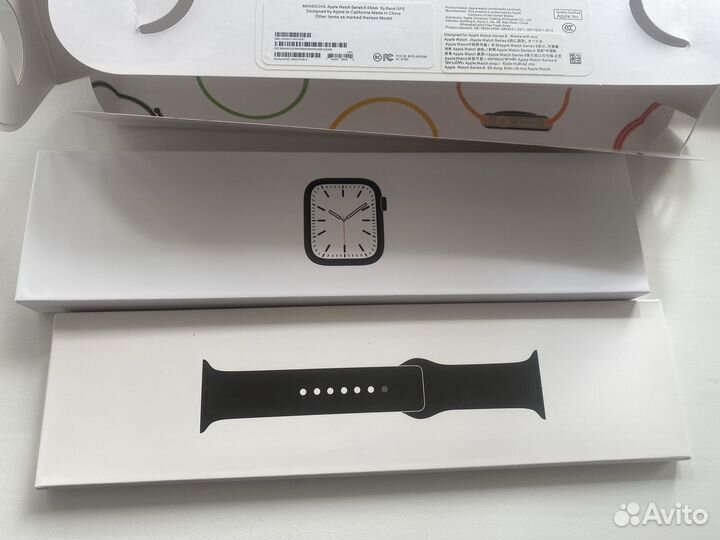 Коробка от Apple watch series 8