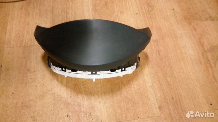 Панель приборов на Subaru tribeka B9