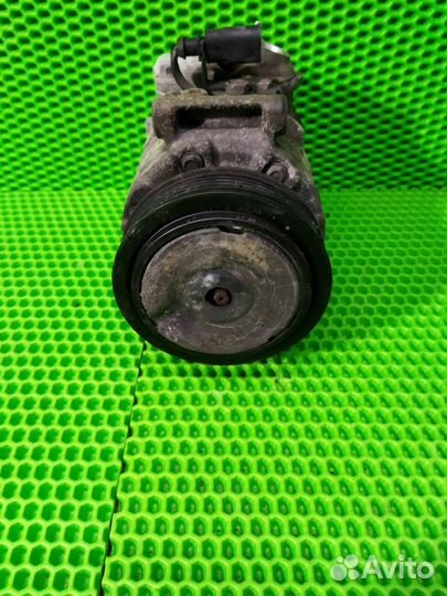 Компрессор кондиционера Volkswagen Touareg NF 7P5