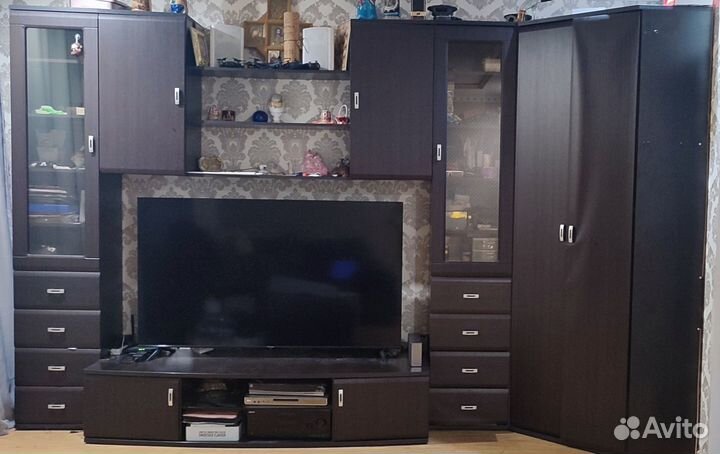 Стенка в гостиную