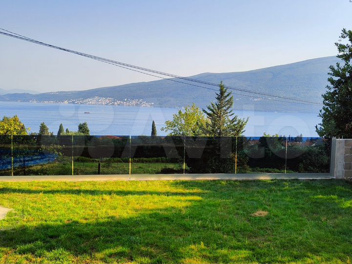 Дом 300 м² на участке 12 сот.