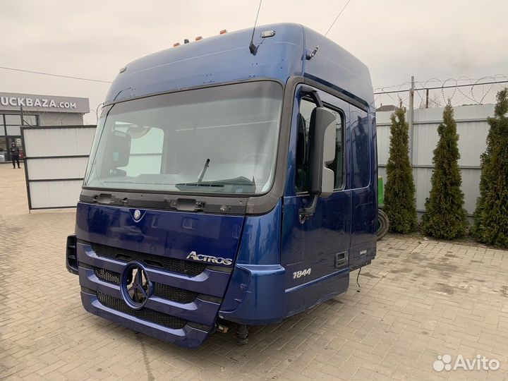 Кабина Mercedes-Benz Actros