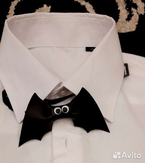 Рубашка, галстуки, бабочки