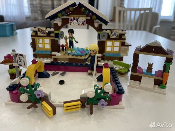 Lego Friends 41322 Каток на горнолыжном курорте