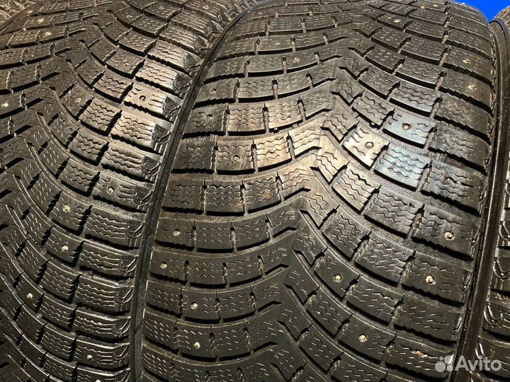 Michelin Latitude X-Ice North 2 275/40 R21