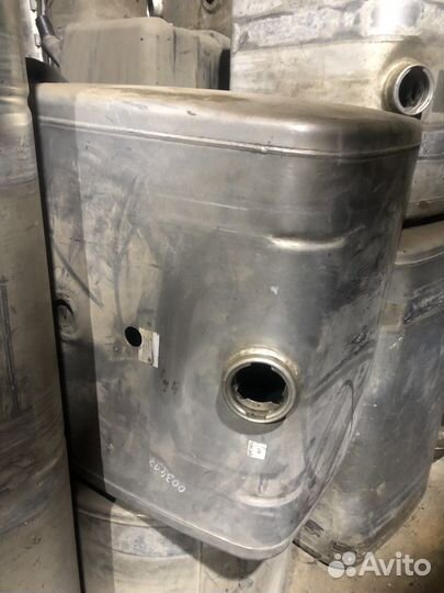 Бак топливный iveco 41297840