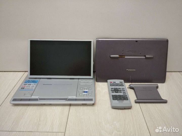 Видеопроигрыватель Panasonic DVD-LS90