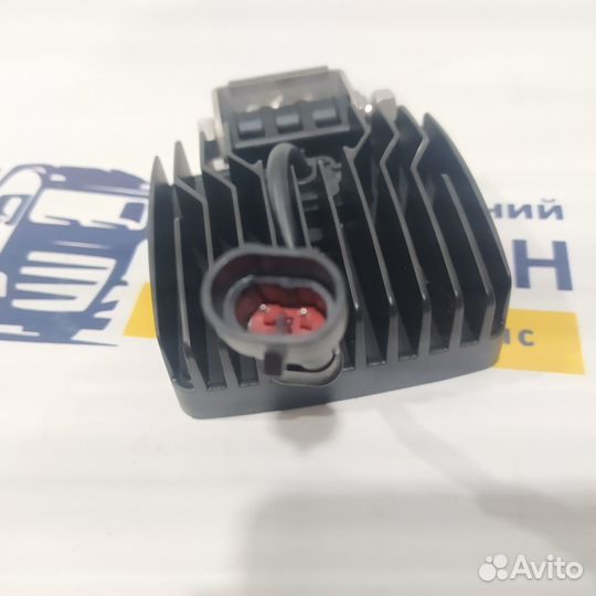 Фара передняя LED квадратная SD17-B3