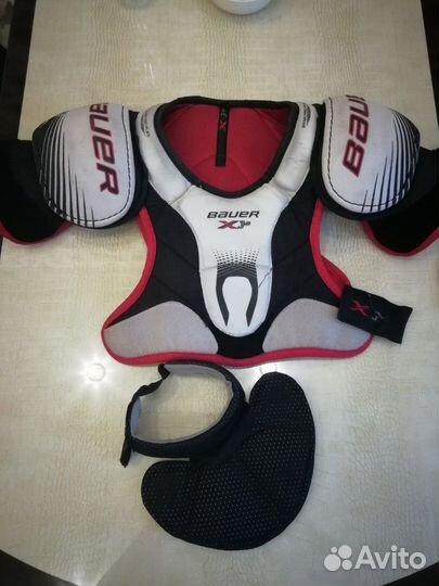 Нагрудник, защита шеи