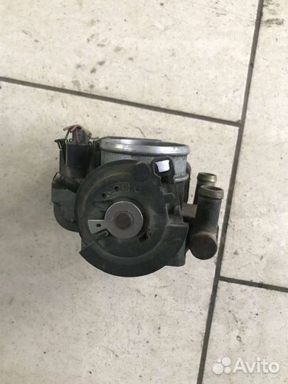 Дроссельная заслонка Volkswagen passat b5