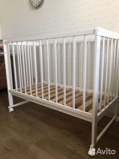 Детская кровать качалка и с колесиками