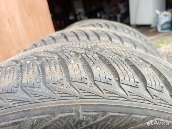 Nexen Winguard WinSpike 215/70 R15