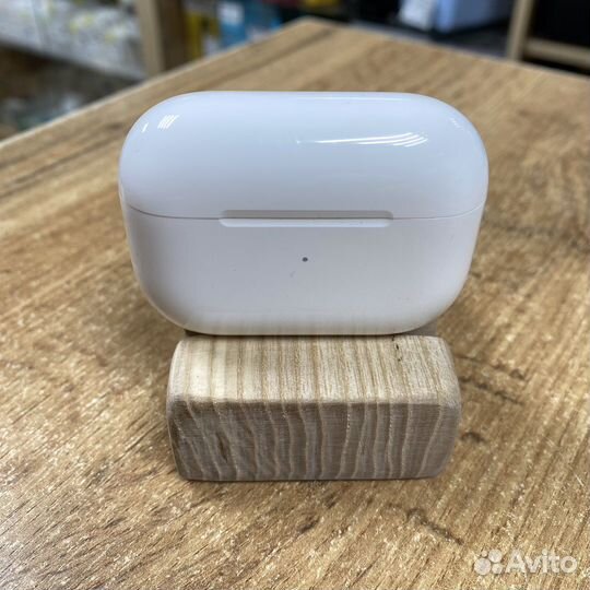 Беспроводные наушники Apple AirPods Pro