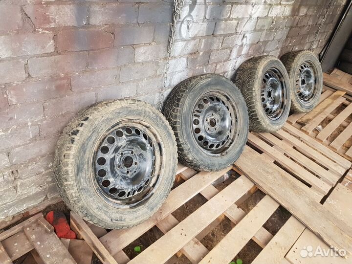 Зимняя резина на штампованных дисках