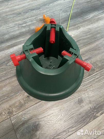 Подставка под елку